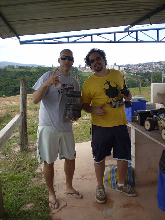 guga e person.jpg