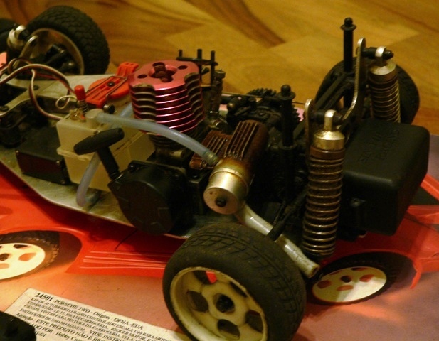 Traseira - Lado tanque.
