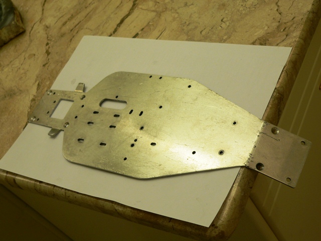 Chassis limpo, parte inferior.
