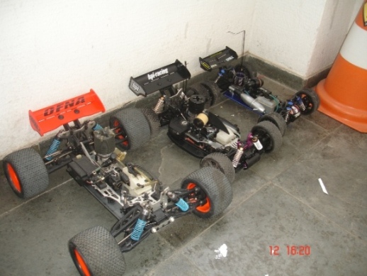 Team VTX  . 28 OFNA- Trophy 3.5 RTR Buggy HPI - DBX Kyosho