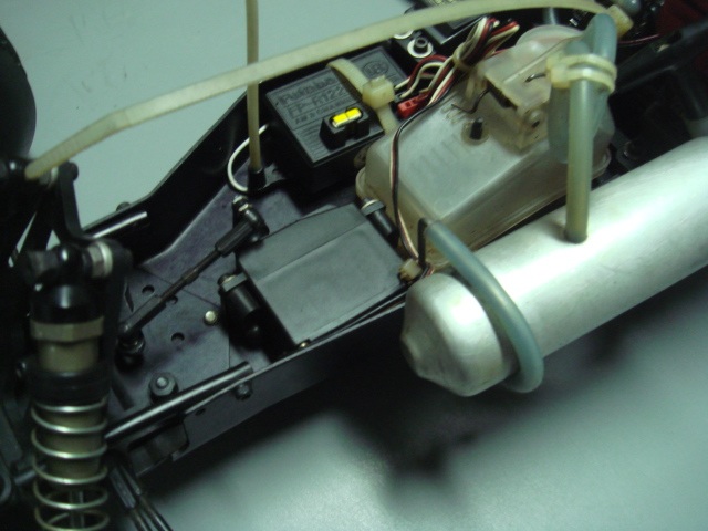Esse chassis é conhecido como Banheira, devido as bordas altas do chassis.