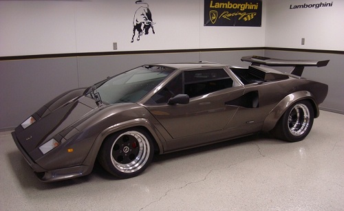 2 lamborghini-countach.jpg