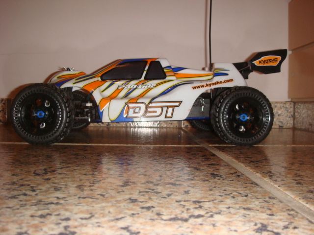 DST com Pneus ProLine Dirt Hawg