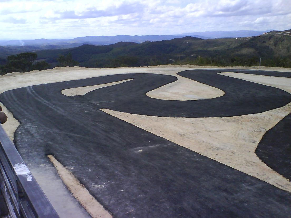 3pista.jpg