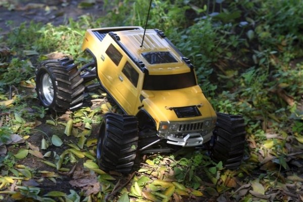 revo hummer 2 (600 x 400).jpg