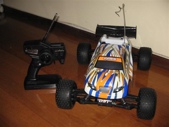 kyosho_dst 002 (small).jpg
