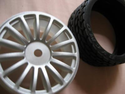 roda e pneu.jpg