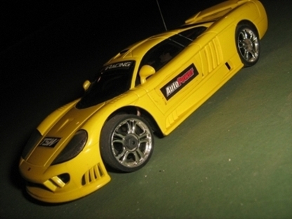 Iwaver 1/28
<br />motor x-speed - 27T
<br />Radio digital FM